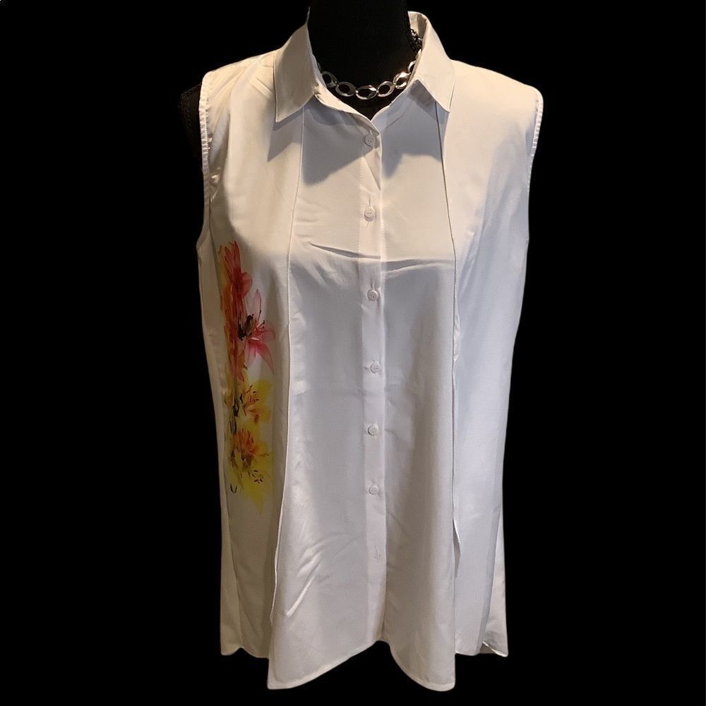 Floral Sleeveless Blouse by VLD
